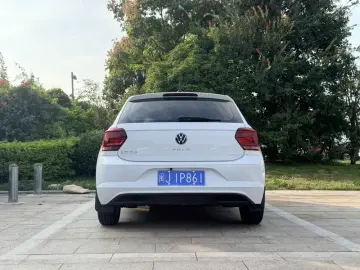 2021 Volkswagen Polo с пробегом 15 000 км