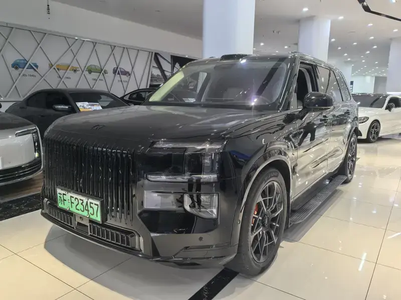 2025 Zeekr 9X с пробегом 9 800 км