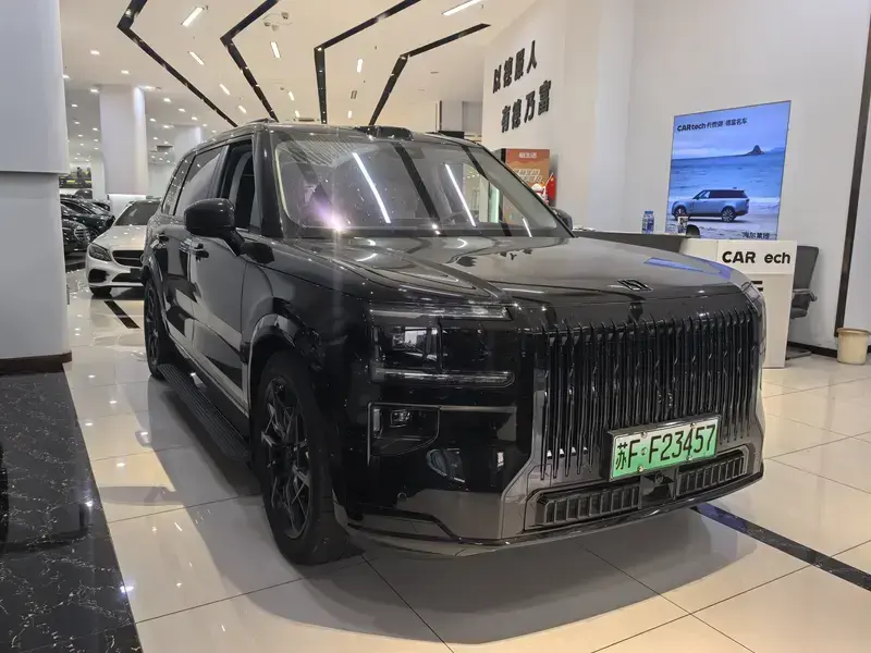2025 Zeekr 9X с пробегом 9 800 км