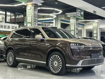 2026 Aito M9 с пробегом 4 000 км