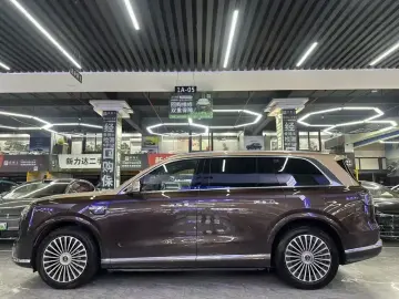2026 Aito M9 с пробегом 4 000 км