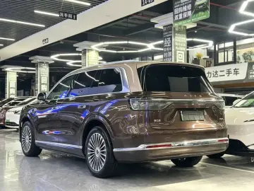 2026 Aito M9 с пробегом 4 000 км