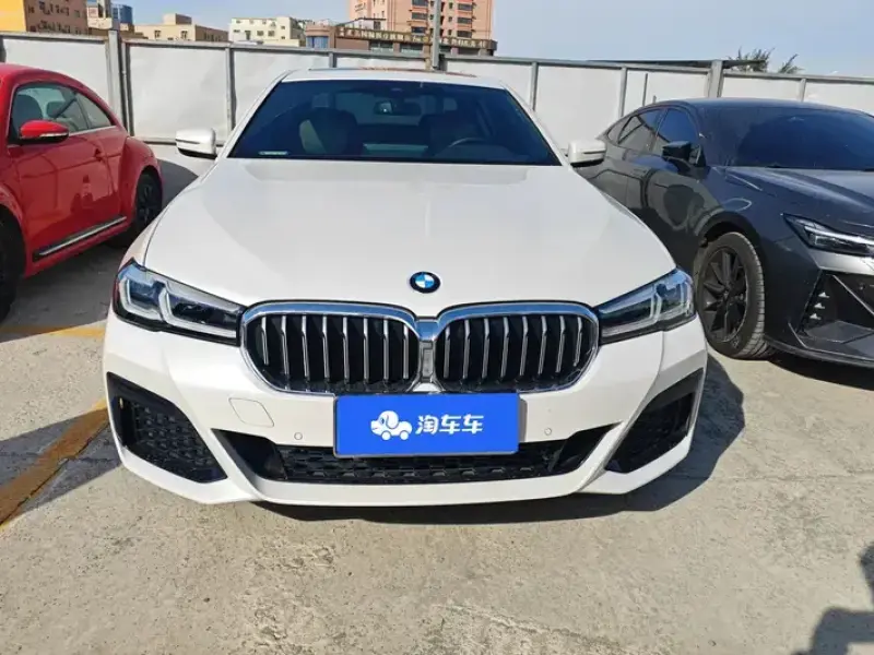 2023 BMW 5 серии с пробегом 39 000 км