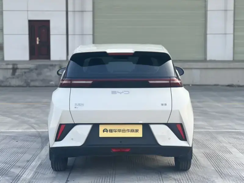 2025 BYD Seagull с пробегом 17 000 км