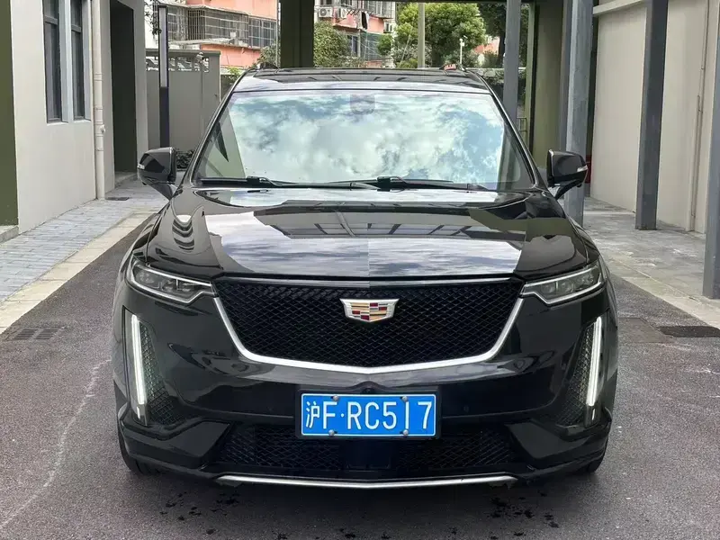2020 Cadillac XT6 с пробегом 46 000 км