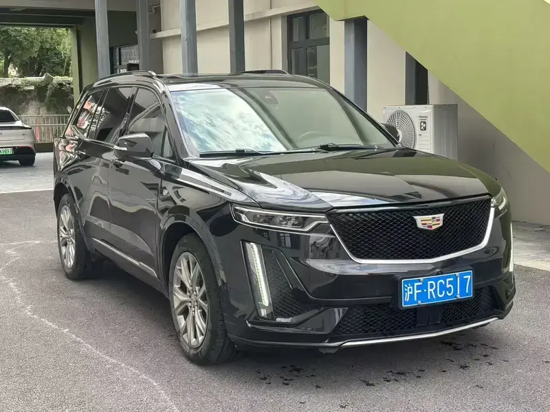 2020 Cadillac XT6 с пробегом 46 000 км