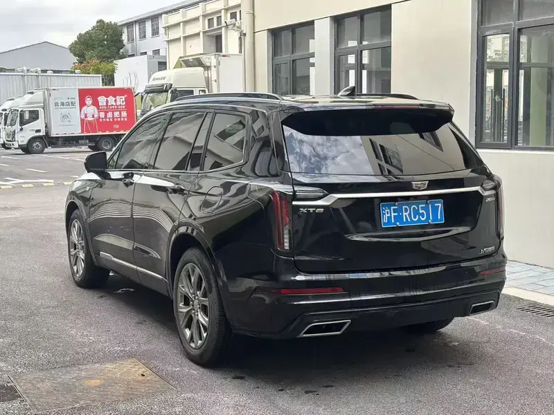 2020 Cadillac XT6 с пробегом 46 000 км