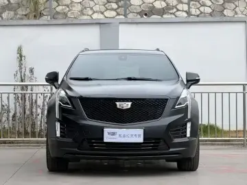 2022 Cadillac XT5 с пробегом 67 000 км