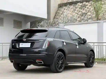2022 Cadillac XT5 с пробегом 67 000 км