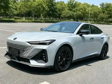 2022 Changan UNI-V с пробегом 56 000 км