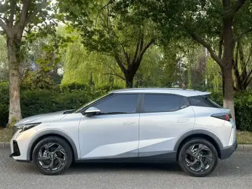 2023 GAC Trumpchi GS3 с пробегом 20 000 км