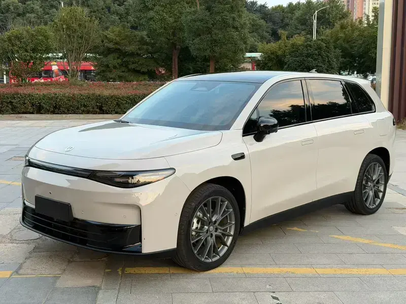 2024 Leapmotor C10 с пробегом 39 000 км