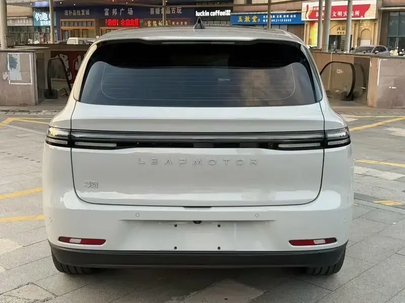 2024 Leapmotor C10 с пробегом 39 000 км