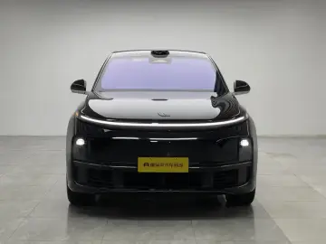 2024 Li Auto (Lixiang) L7 с пробегом 24 300 км