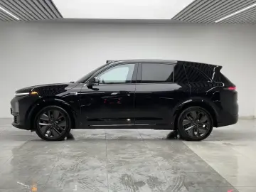 2024 Li Auto (Lixiang) L7 с пробегом 24 300 км