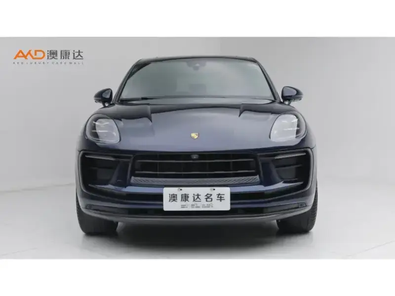 2023 Porsche Macan с пробегом 24 700 км