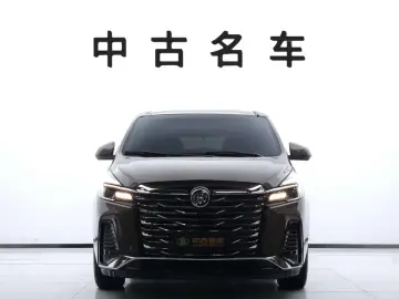 2023 Buick GL8 с пробегом 131 000 км