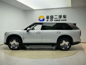 2025 Zeekr 9X с пробегом 21 500 км