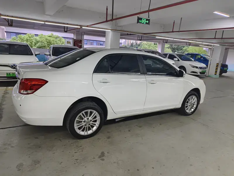 2018 BYD E5 с пробегом 100 000 км