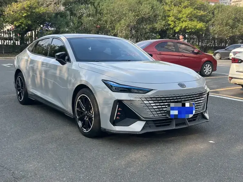 2022 Changan UNI-V с пробегом 66 000 км