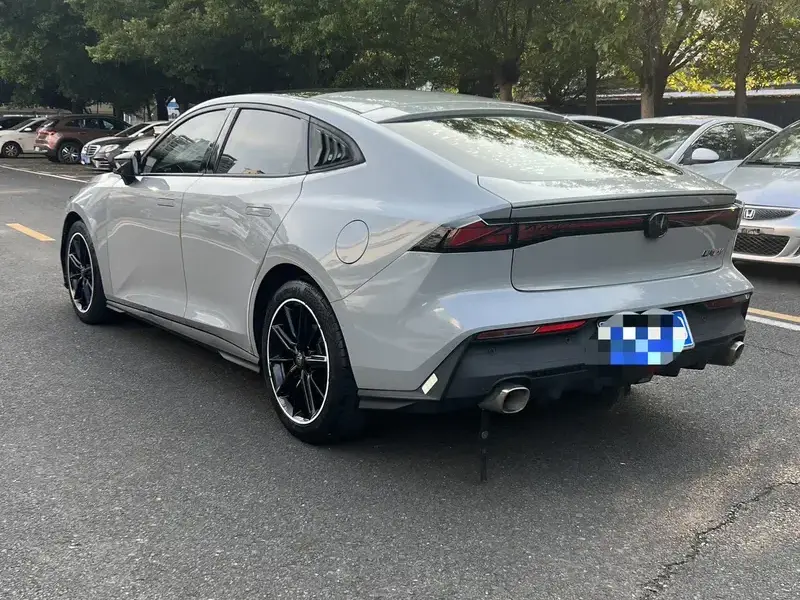 2022 Changan UNI-V с пробегом 66 000 км