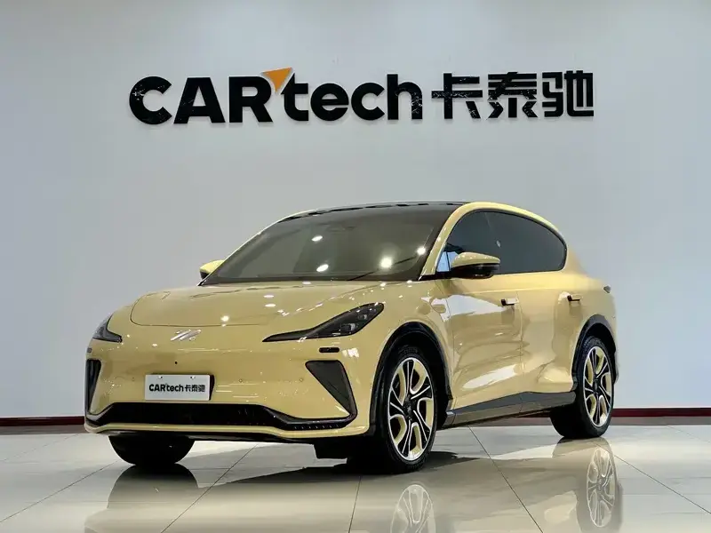 2023 IM Motors (Zhiji) LS7 с пробегом 30 000 км