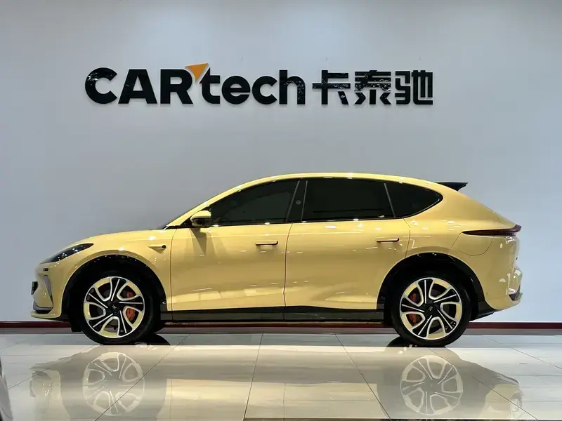2023 IM Motors (Zhiji) LS7 с пробегом 30 000 км