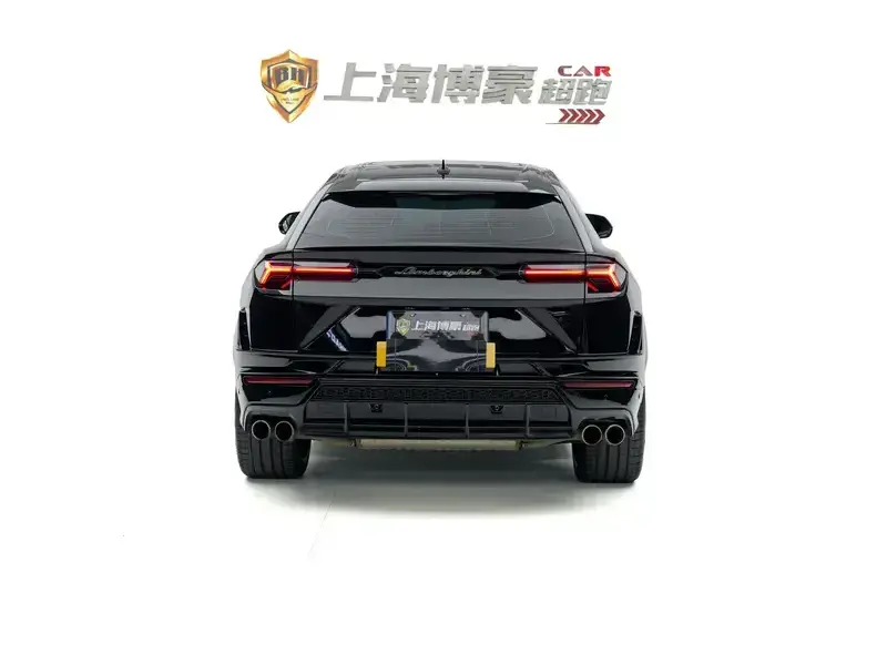 2023 Lamborghini Urus с пробегом 20 000 км