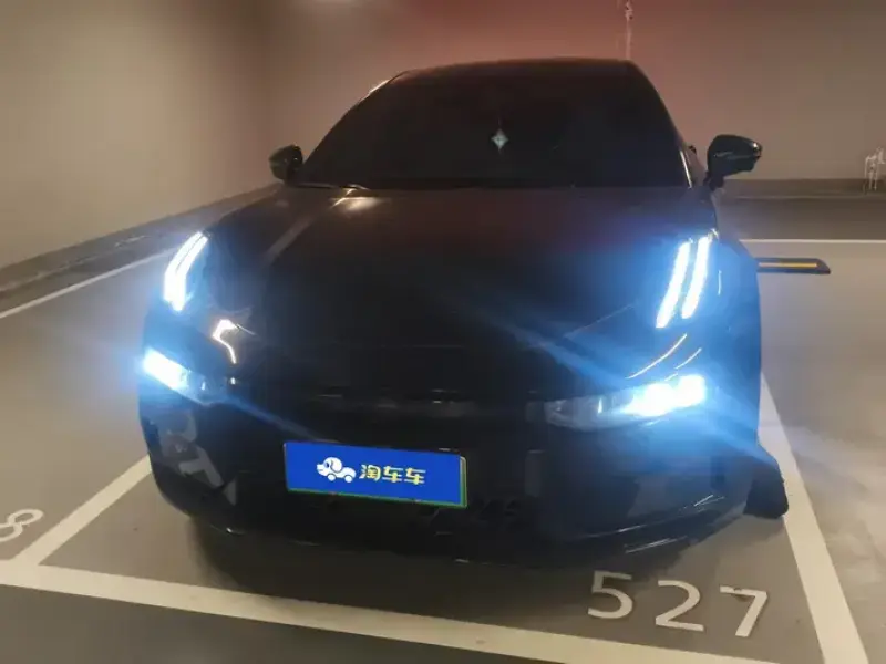 2023 Zeekr 001 с пробегом 39 000 км