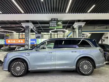 2026 Aito M9 с пробегом 2 000 км