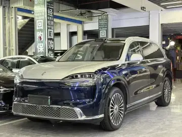 2026 Aito M9 с пробегом 3 000 км