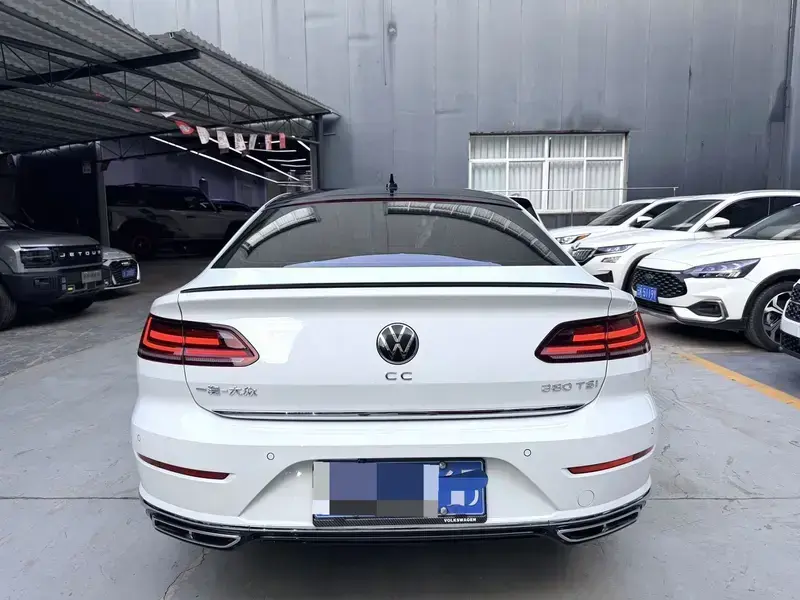 2023 Volkswagen Passat CC с пробегом 60 000 км