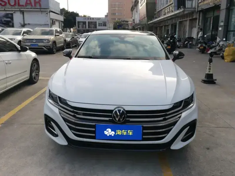 2024 Volkswagen Passat CC с пробегом 22 000 км