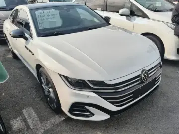 2021 Volkswagen Passat CC с пробегом 40 000 км