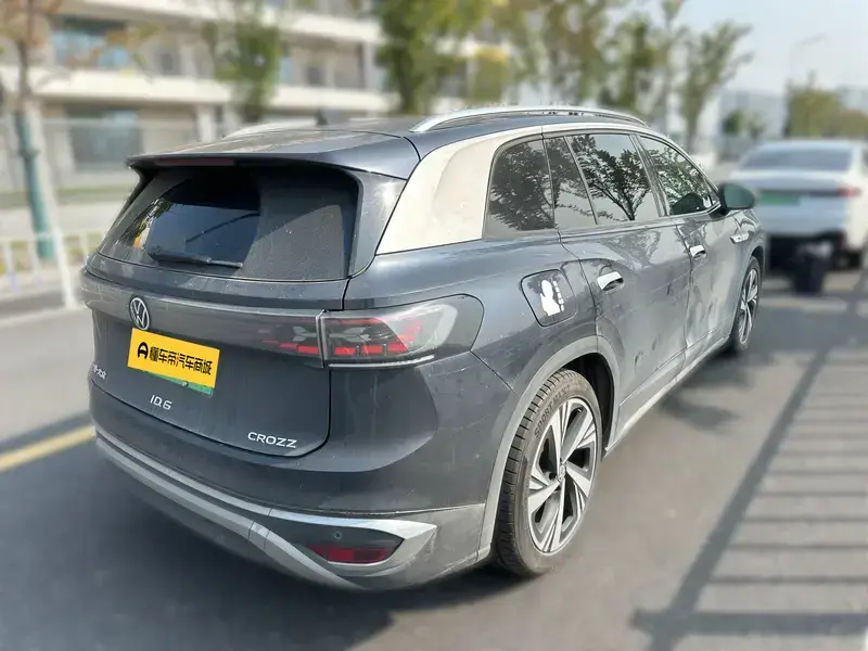 2021 Volkswagen ID.6 с пробегом 119 900 км