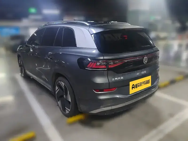 2023 Volkswagen ID.6 с пробегом 18 400 км