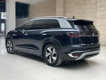 2022 Volkswagen ID.6 с пробегом 36 000 км