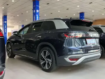 2022 Volkswagen ID.6 с пробегом 47 200 км