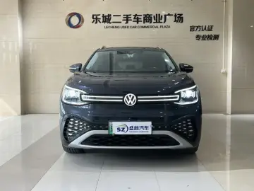 2022 Volkswagen ID.6 с пробегом 40 000 км