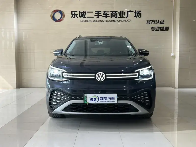 2022 Volkswagen ID.6 с пробегом 40 000 км