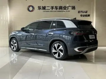 2022 Volkswagen ID.6 с пробегом 40 000 км