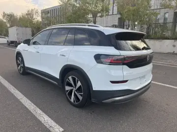 2022 Volkswagen ID.6 с пробегом 69 000 км
