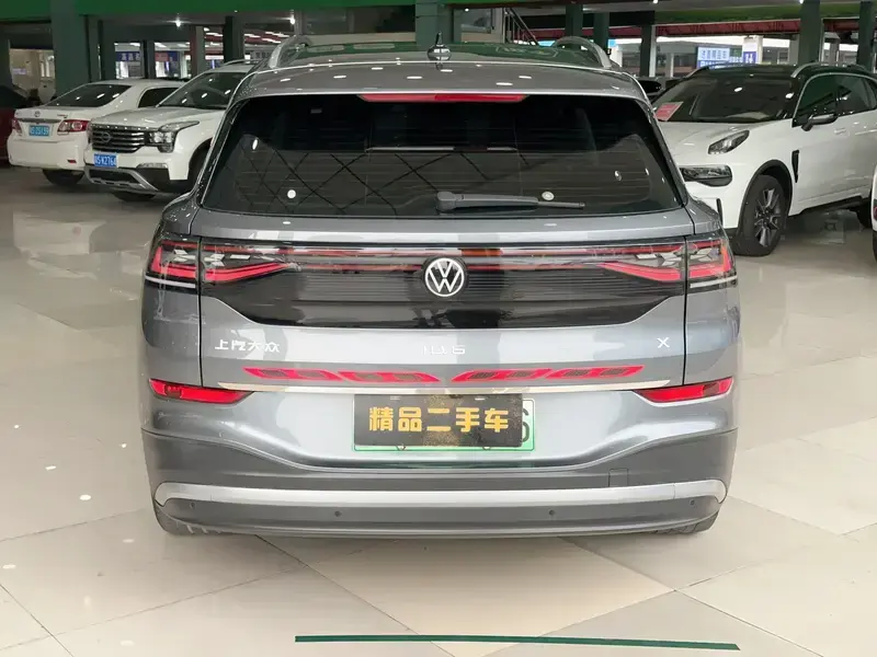 2022 Volkswagen ID.6 с пробегом 58 000 км