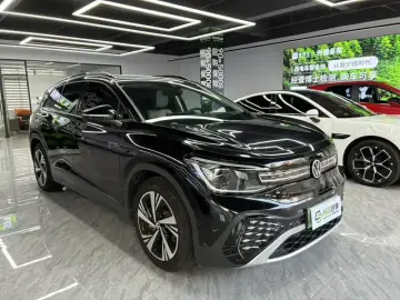 2022 Volkswagen ID.6 с пробегом 37 000 км