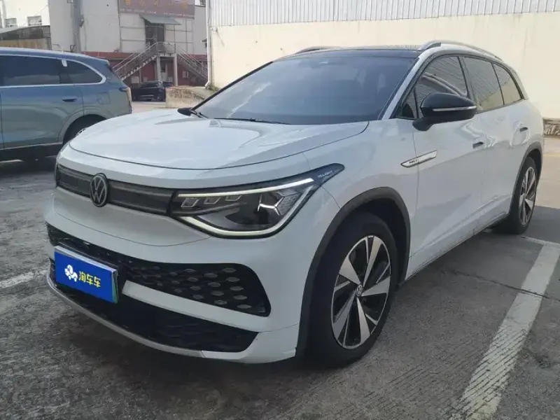 2023 Volkswagen ID.6 с пробегом 45 000 км