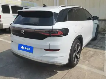 2023 Volkswagen ID.6 с пробегом 45 000 км