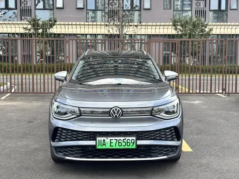 2022 Volkswagen ID.6 с пробегом 63 000 км
