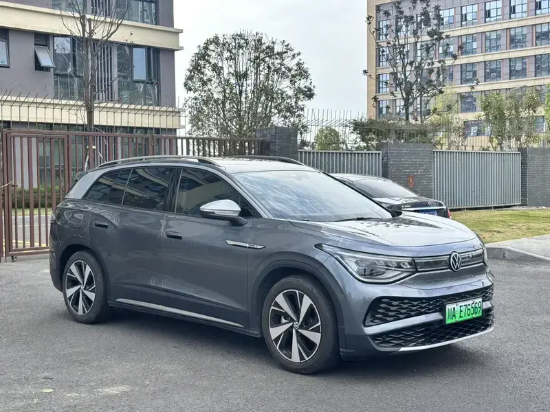 2022 Volkswagen ID.6 с пробегом 63 000 км