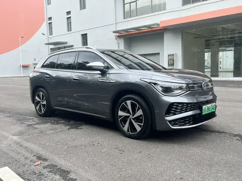 2023 Volkswagen ID.6 с пробегом 46 000 км