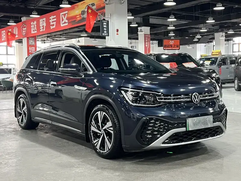 2022 Volkswagen ID.6 с пробегом 61 000 км